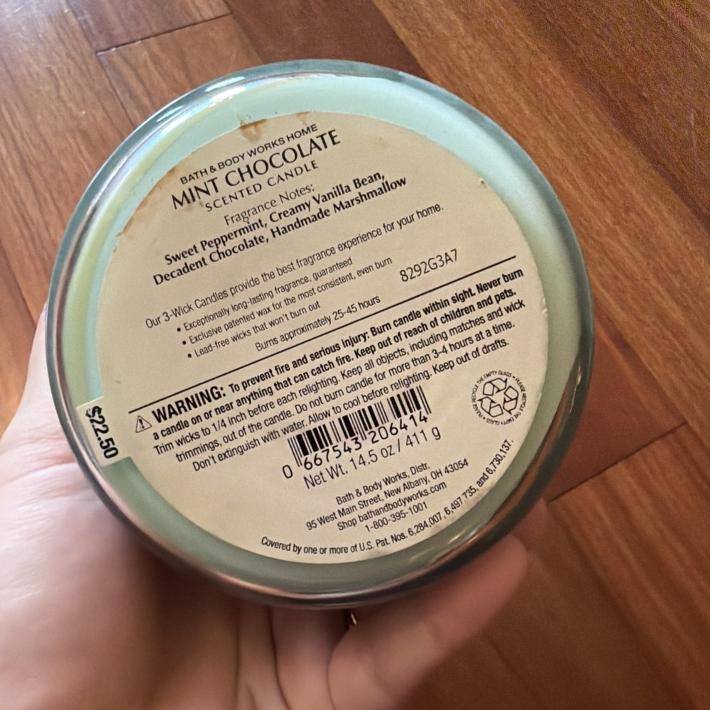 Bath & Body Works Mint Chocolate Scented Jar Candle Green Holiday Multiple Wicks - Picture 3 of 5